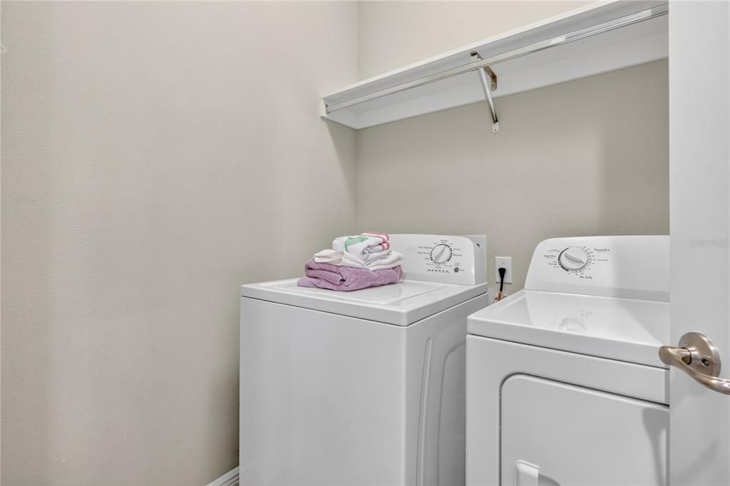 待售: $1,600,000 (6 贝兹, 5 浴室, 5177 平方英尺)