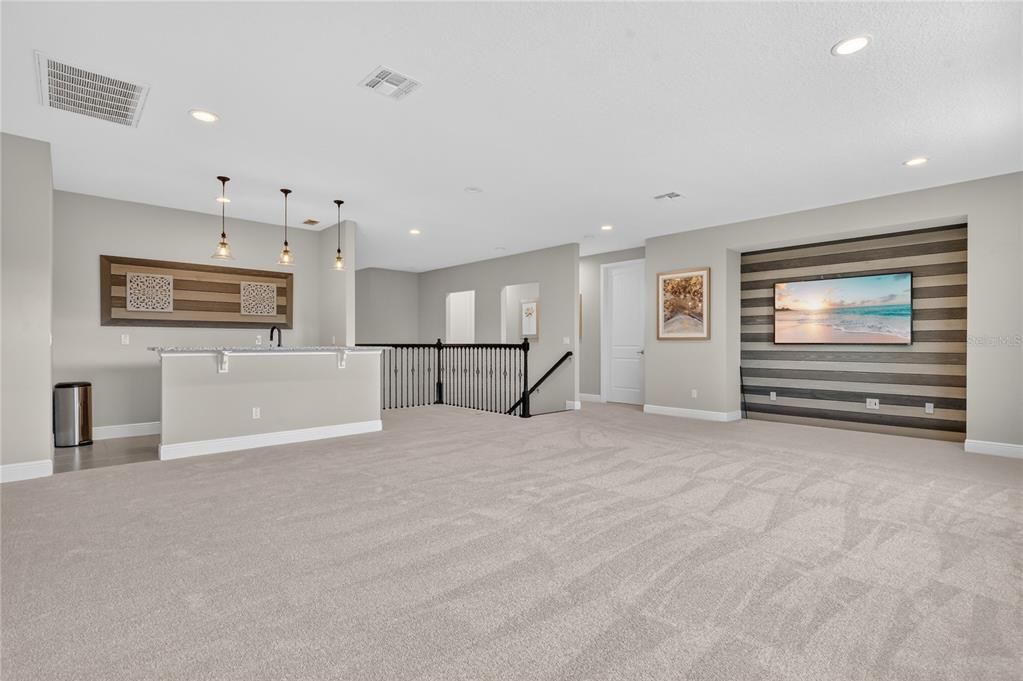 待售: $1,600,000 (6 贝兹, 5 浴室, 5177 平方英尺)