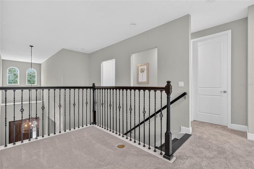 待售: $1,600,000 (6 贝兹, 5 浴室, 5177 平方英尺)