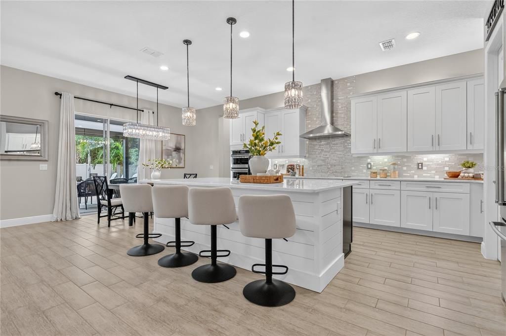 待售: $1,600,000 (6 贝兹, 5 浴室, 5177 平方英尺)