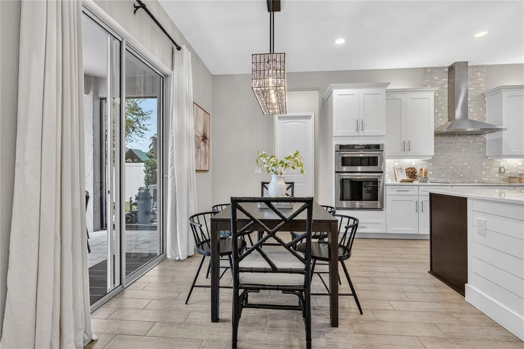 待售: $1,600,000 (6 贝兹, 5 浴室, 5177 平方英尺)