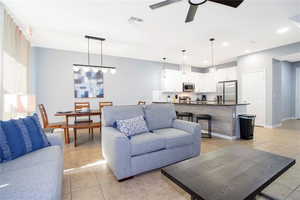 For Rent: $2,600 (4 beds, 3 baths, 1637 Square Feet)