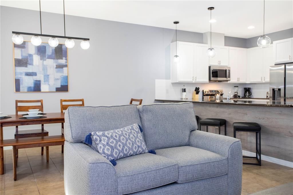 For Rent: $2,600 (4 beds, 3 baths, 1637 Square Feet)