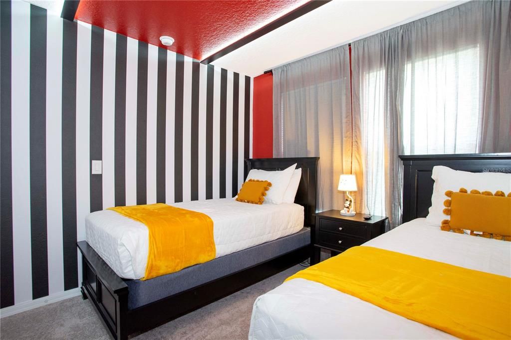 For Rent: $2,600 (4 beds, 3 baths, 1637 Square Feet)