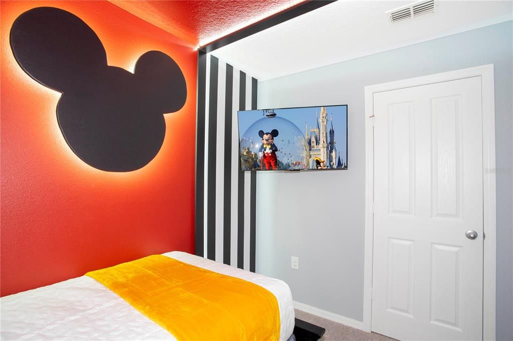 For Rent: $2,600 (4 beds, 3 baths, 1637 Square Feet)