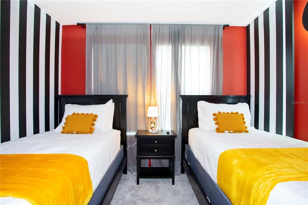 For Rent: $2,600 (4 beds, 3 baths, 1637 Square Feet)