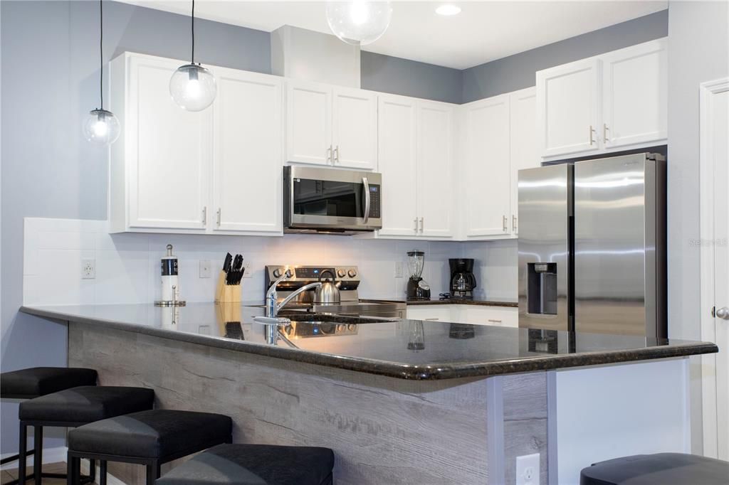 For Rent: $2,600 (4 beds, 3 baths, 1637 Square Feet)