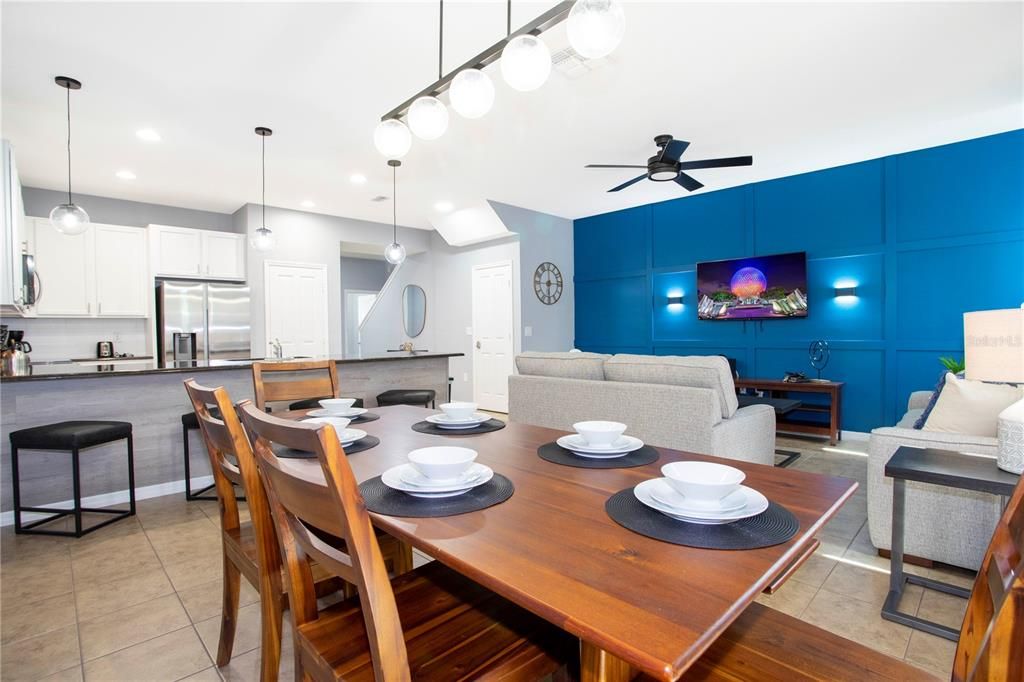 For Rent: $2,600 (4 beds, 3 baths, 1637 Square Feet)