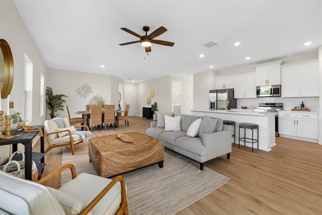 For Rent: $2,425 (4 beds, 3 baths, 1990 Square Feet)