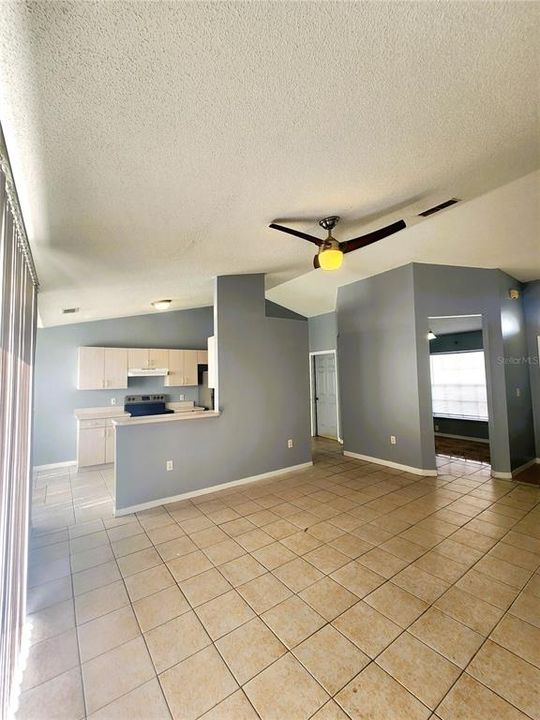 For Rent: $1,649 (3 beds, 2 baths, 1285 Square Feet)