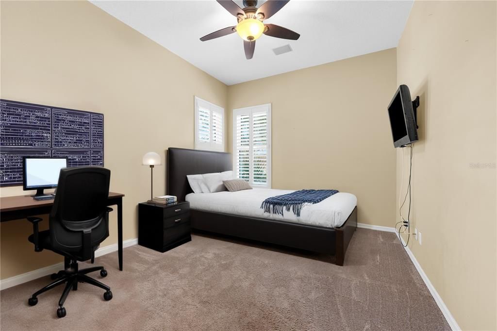 En Venta: $895,000 (4 camas, 3 baños, 3055 Pies cuadrados)