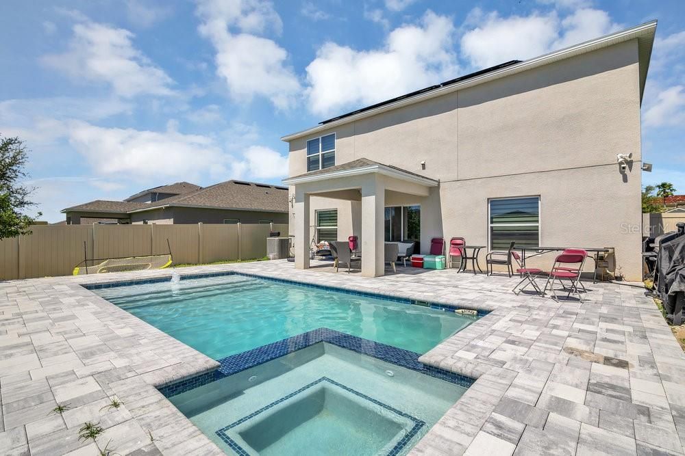 待售: $539,900 (5 贝兹, 3 浴室, 2396 平方英尺)