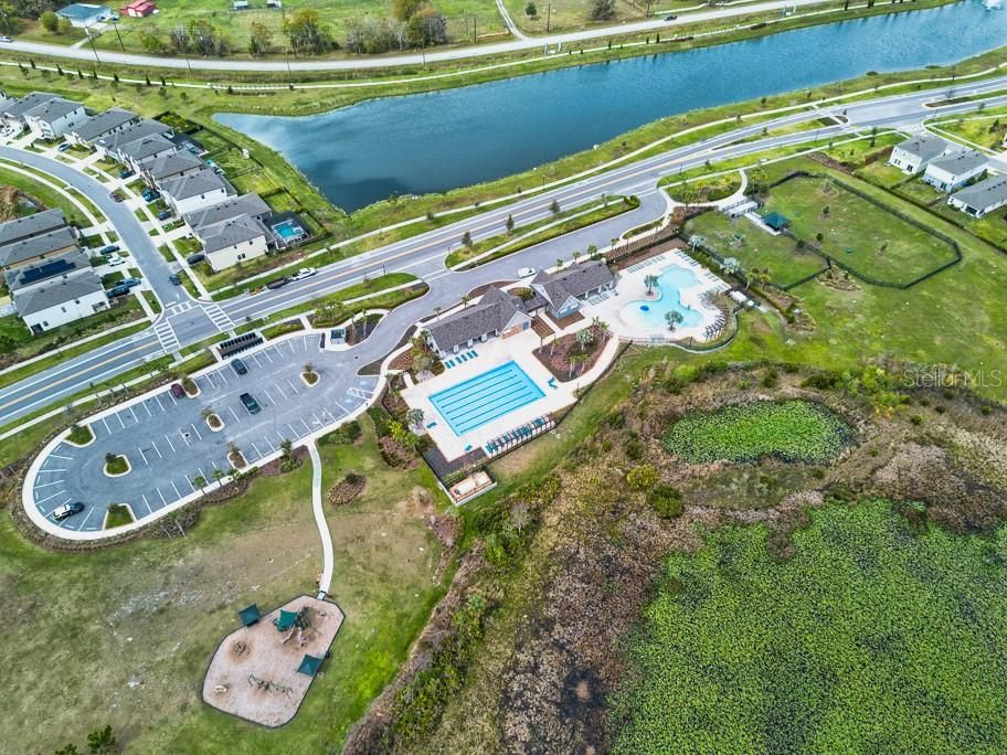 待售: $395,000 (4 贝兹, 2 浴室, 2266 平方英尺)