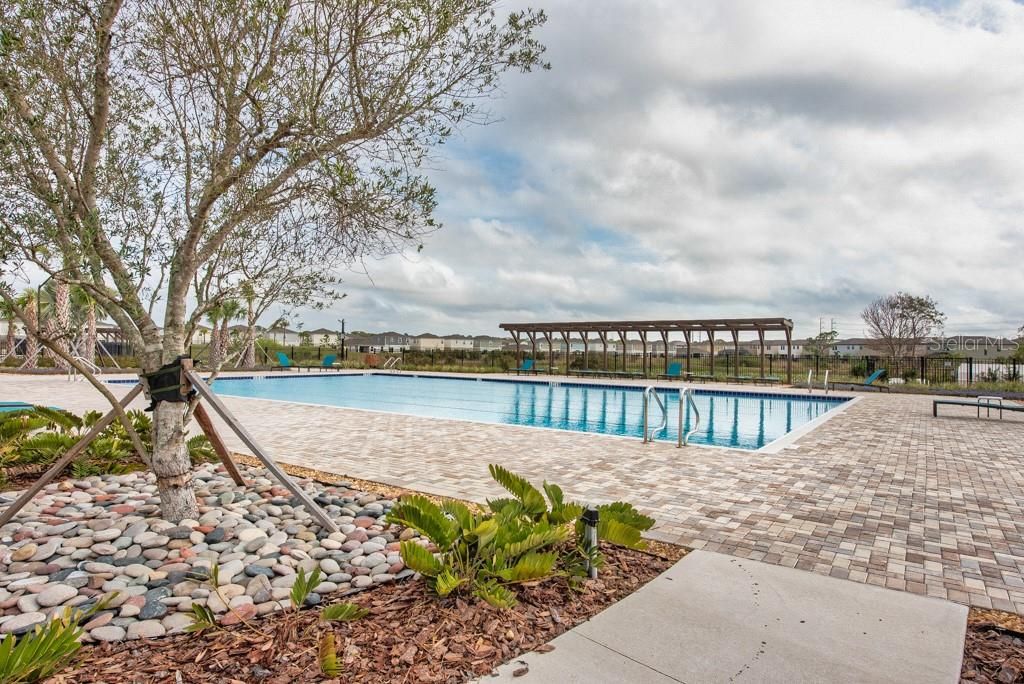 待售: $395,000 (4 贝兹, 2 浴室, 2266 平方英尺)