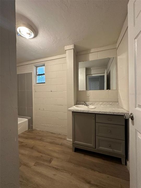 En Renta: $1,600 (3 camas, 1 baños, 1042 Pies cuadrados)