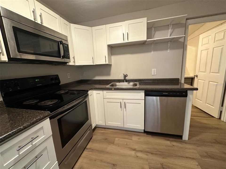 En Renta: $1,600 (3 camas, 1 baños, 1042 Pies cuadrados)