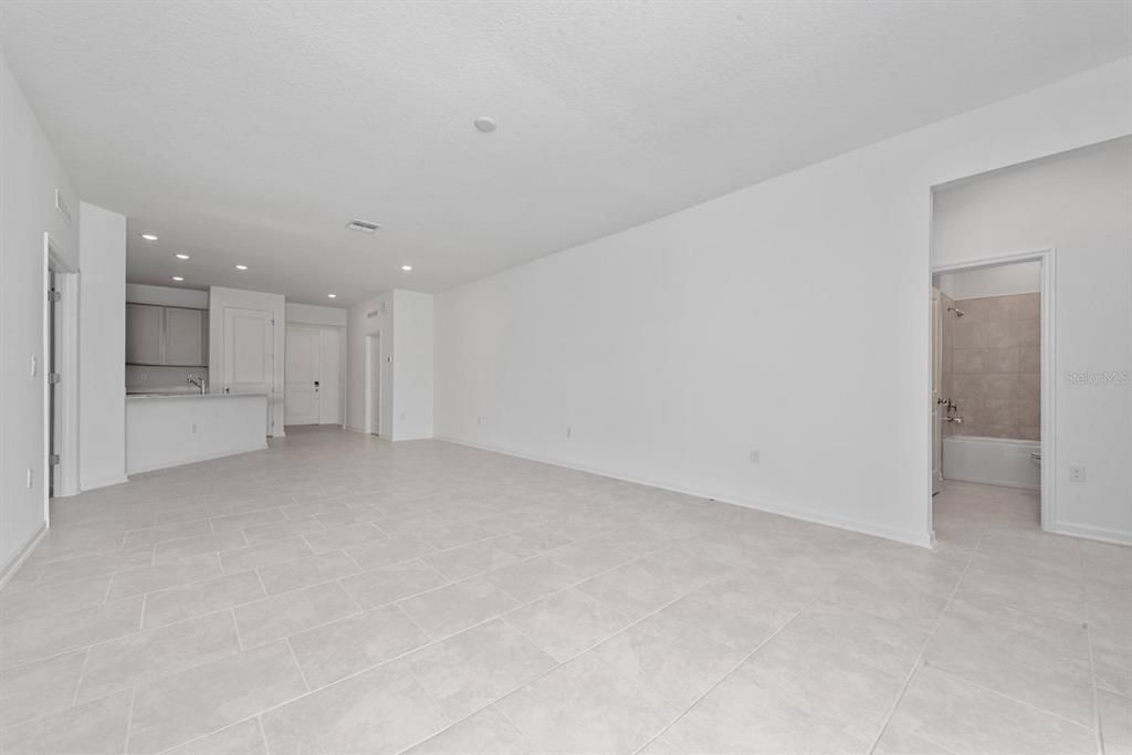 出租: $2,350 (3 贝兹, 2 浴室, 1850 平方英尺)