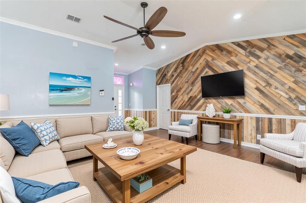 待售: $239,500 (3 贝兹, 2 浴室, 1560 平方英尺)