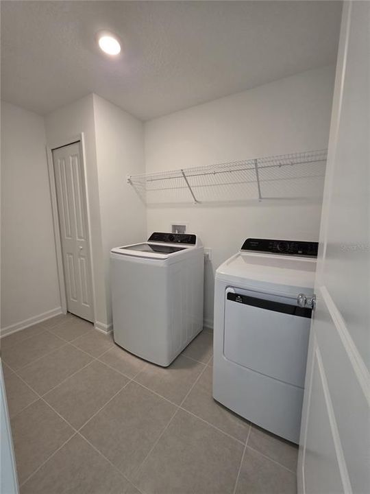 В аренду: $2,400 (4 спален, 3 ванн, 2174 Квадратных фут)