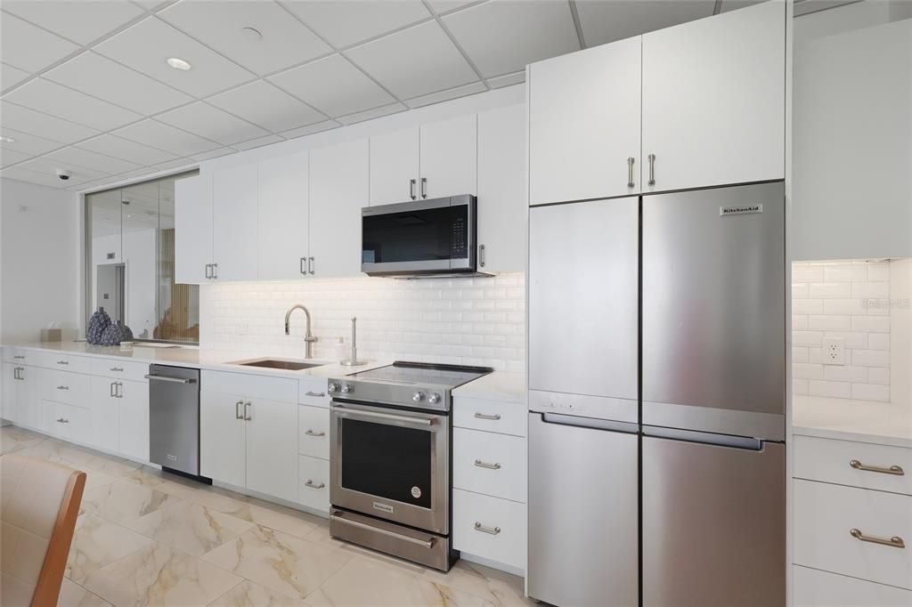 For Rent: $9,400 (2 beds, 2 baths, 1364 Square Feet)