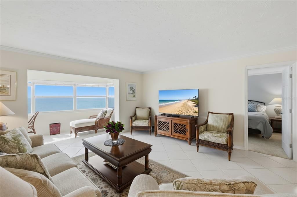 For Rent: $9,400 (2 beds, 2 baths, 1364 Square Feet)