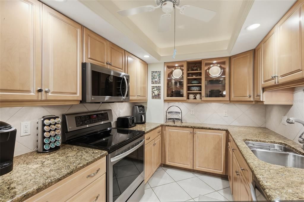 For Rent: $9,400 (2 beds, 2 baths, 1364 Square Feet)