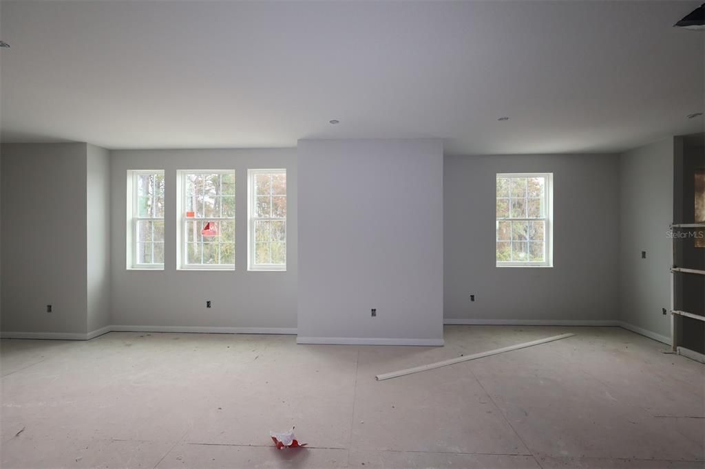 For Sale: $1,499,980 (5 beds, 4 baths, 4728 Square Feet)