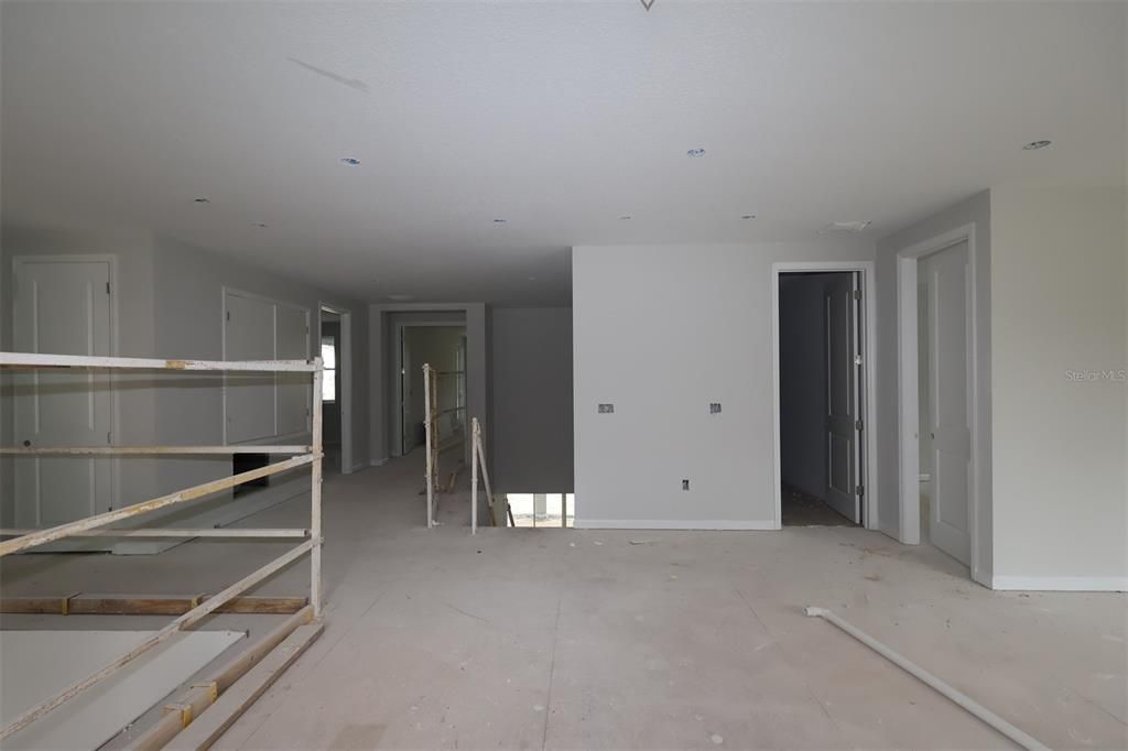 For Sale: $1,499,980 (5 beds, 4 baths, 4728 Square Feet)