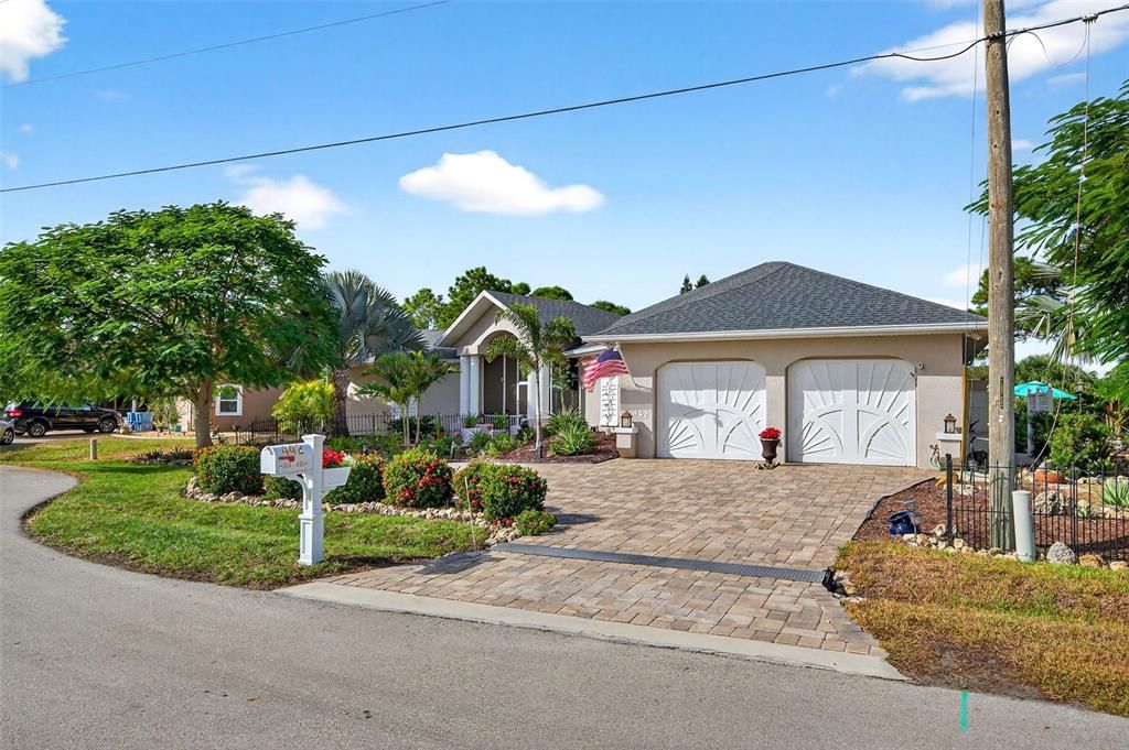 На продажу: $675,000 (3 спален, 3 ванн, 2472 Квадратных фут)