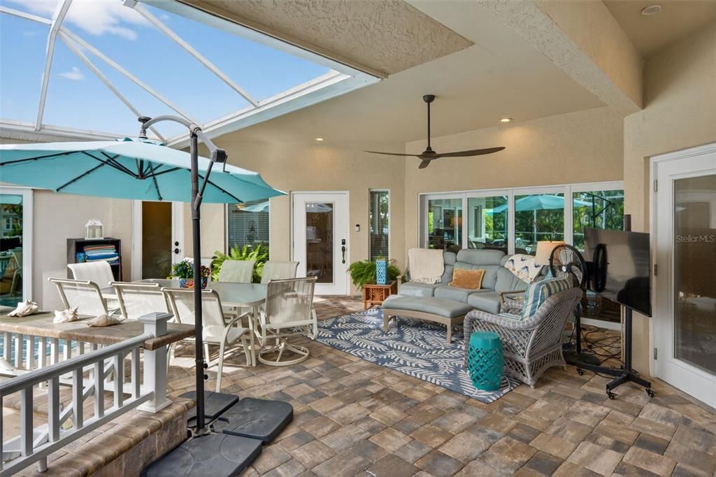 На продажу: $675,000 (3 спален, 3 ванн, 2472 Квадратных фут)