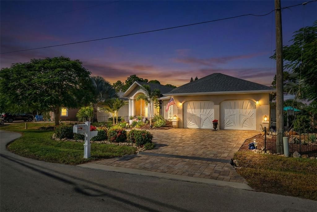 На продажу: $675,000 (3 спален, 3 ванн, 2472 Квадратных фут)