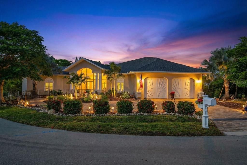 На продажу: $675,000 (3 спален, 3 ванн, 2472 Квадратных фут)