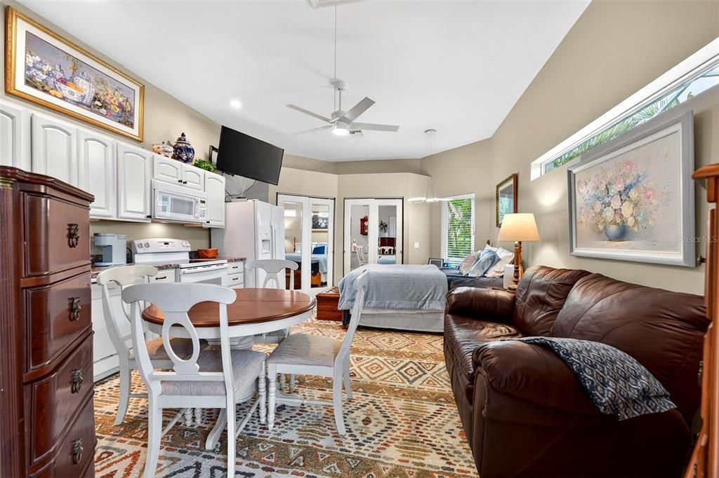 На продажу: $675,000 (3 спален, 3 ванн, 2472 Квадратных фут)