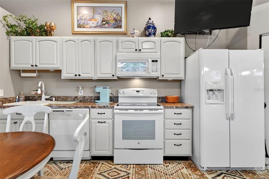 На продажу: $675,000 (3 спален, 3 ванн, 2472 Квадратных фут)