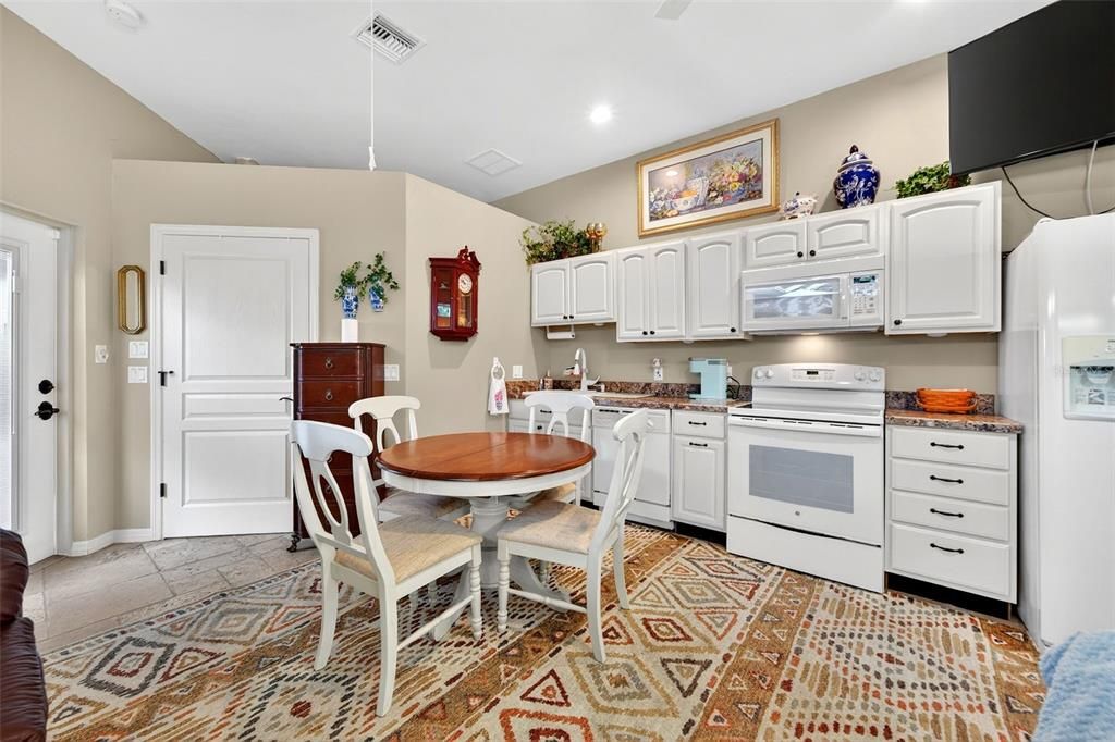 На продажу: $675,000 (3 спален, 3 ванн, 2472 Квадратных фут)