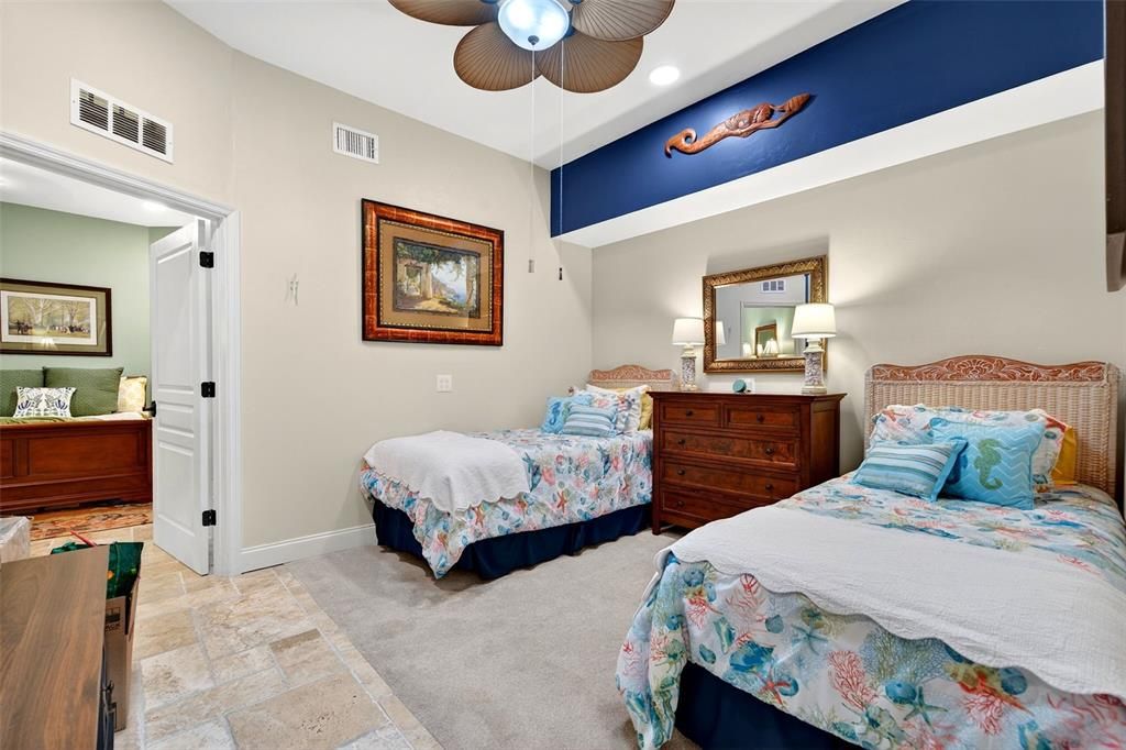 На продажу: $675,000 (3 спален, 3 ванн, 2472 Квадратных фут)