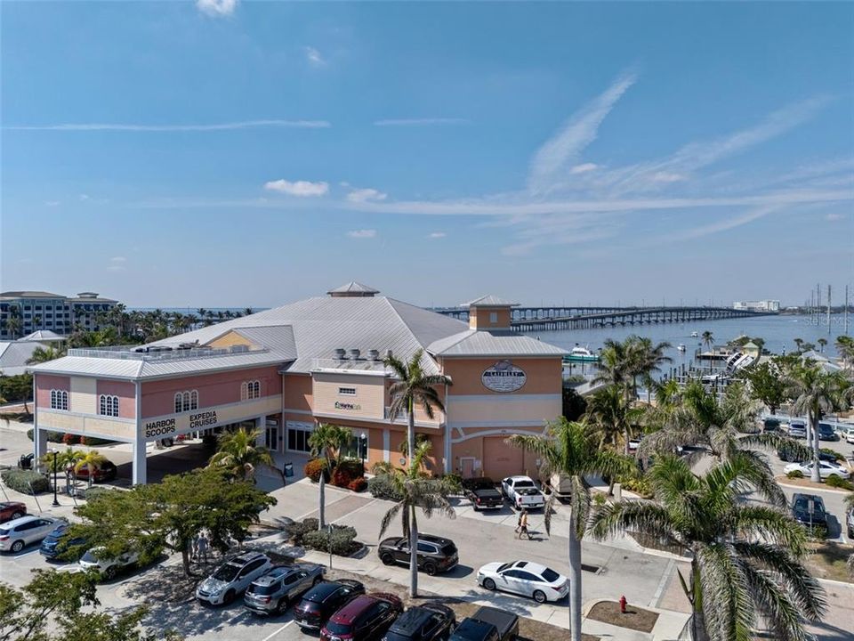 На продажу: $675,000 (3 спален, 3 ванн, 2472 Квадратных фут)