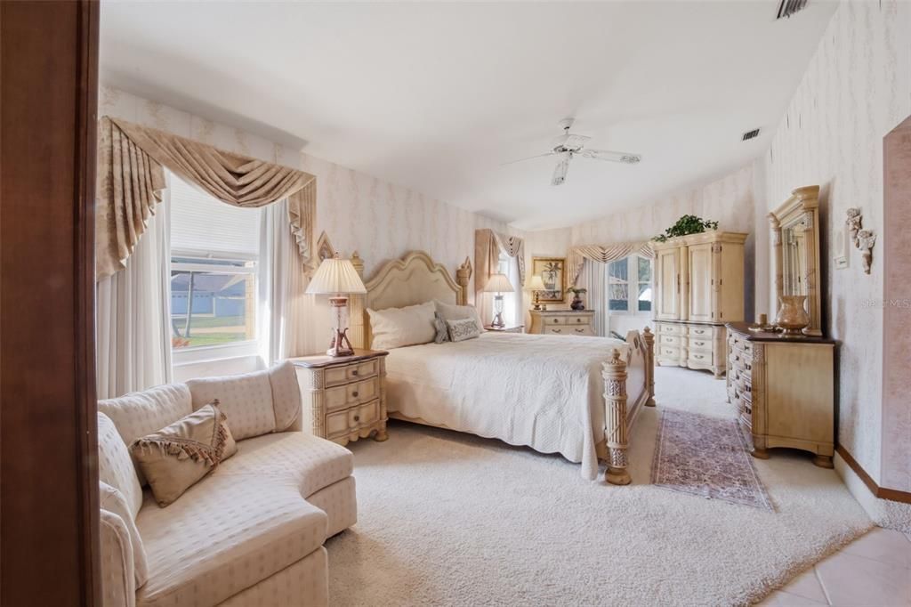 For Sale: $1,250,000 (3 beds, 3 baths, 3226 Square Feet)