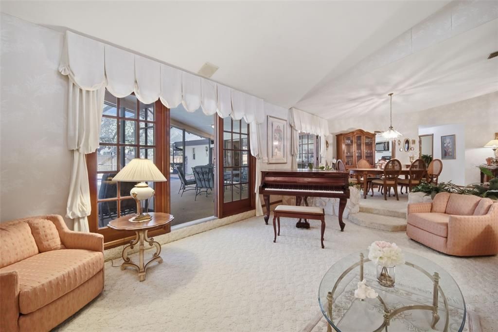 For Sale: $1,250,000 (3 beds, 3 baths, 3226 Square Feet)