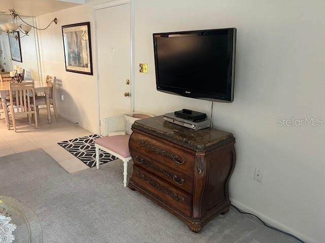 В аренду: $1,200 (1 спален, 1 ванн, 728 Квадратных фут)