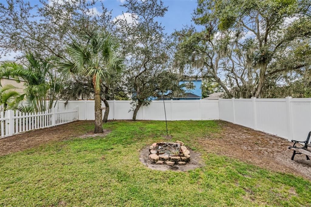 En Venta: $350,000 (4 camas, 3 baños, 1746 Pies cuadrados)