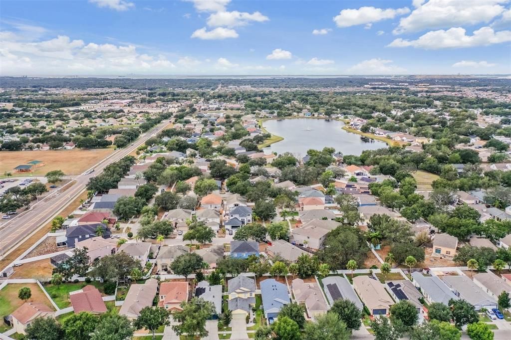 En Venta: $350,000 (4 camas, 3 baños, 1746 Pies cuadrados)