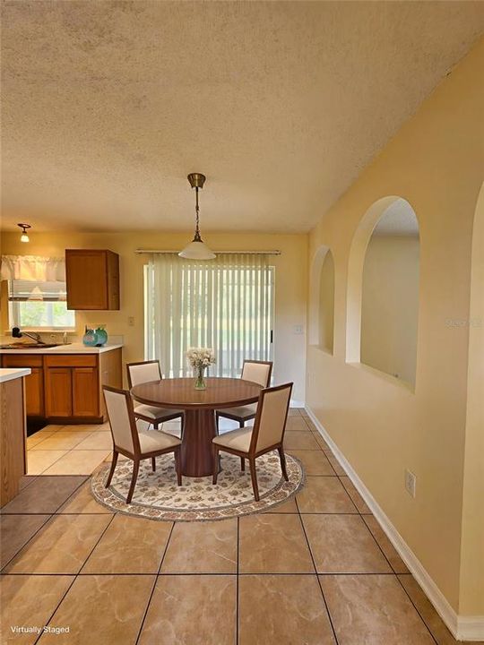 For Rent: $1,849 (4 beds, 2 baths, 2250 Square Feet)