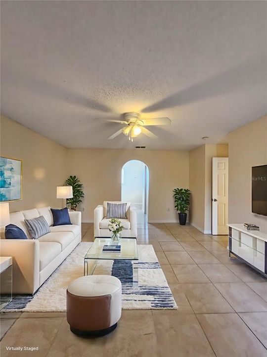 For Rent: $1,849 (4 beds, 2 baths, 2250 Square Feet)