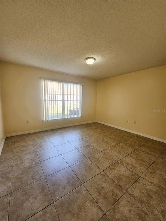 For Rent: $1,849 (4 beds, 2 baths, 2250 Square Feet)