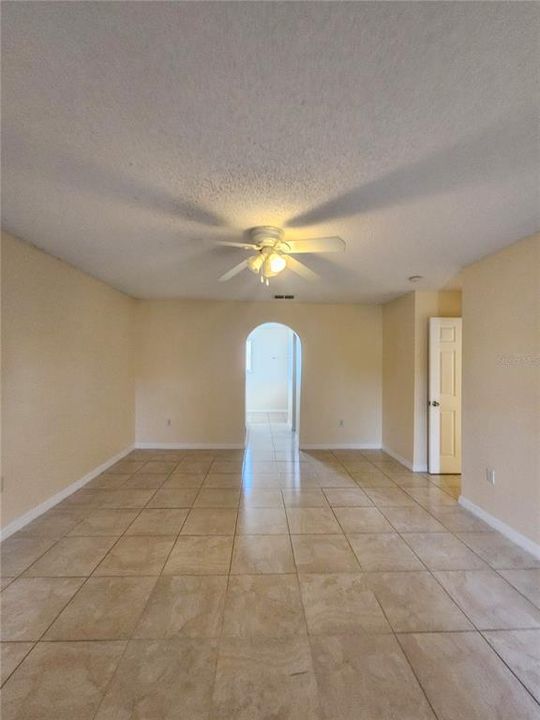 For Rent: $1,849 (4 beds, 2 baths, 2250 Square Feet)