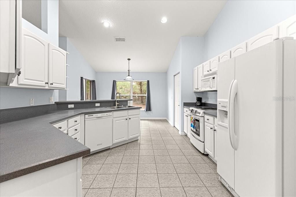 待售: $379,900 (3 贝兹, 2 浴室, 2138 平方英尺)