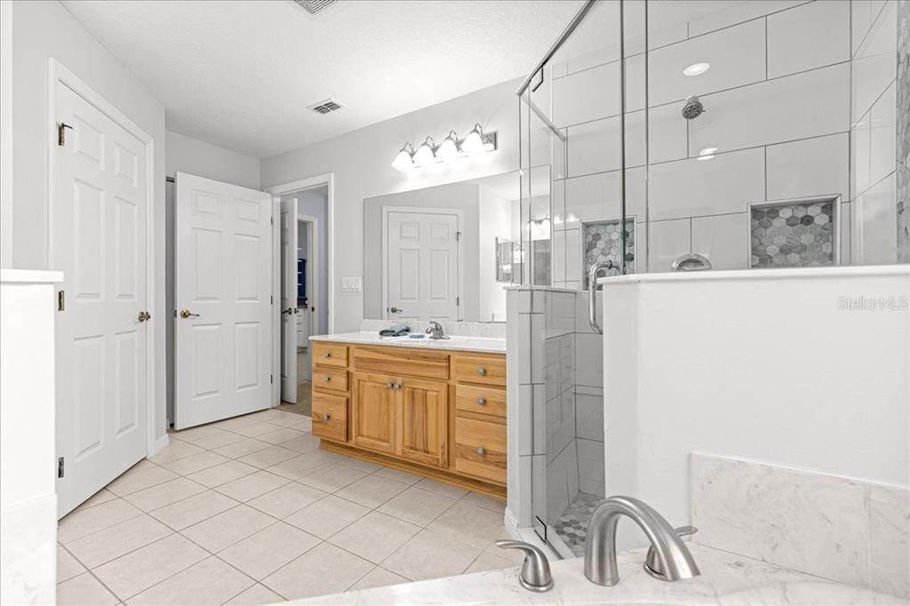 待售: $379,900 (3 贝兹, 2 浴室, 2138 平方英尺)