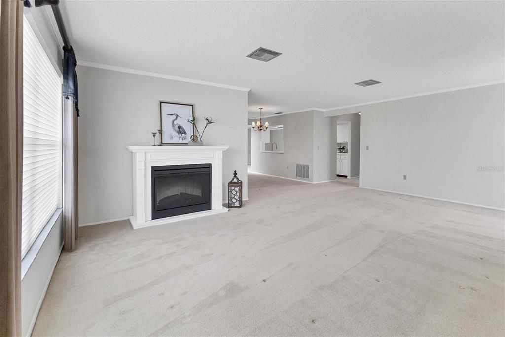 En Venta: $325,000 (2 camas, 2 baños, 1913 Pies cuadrados)