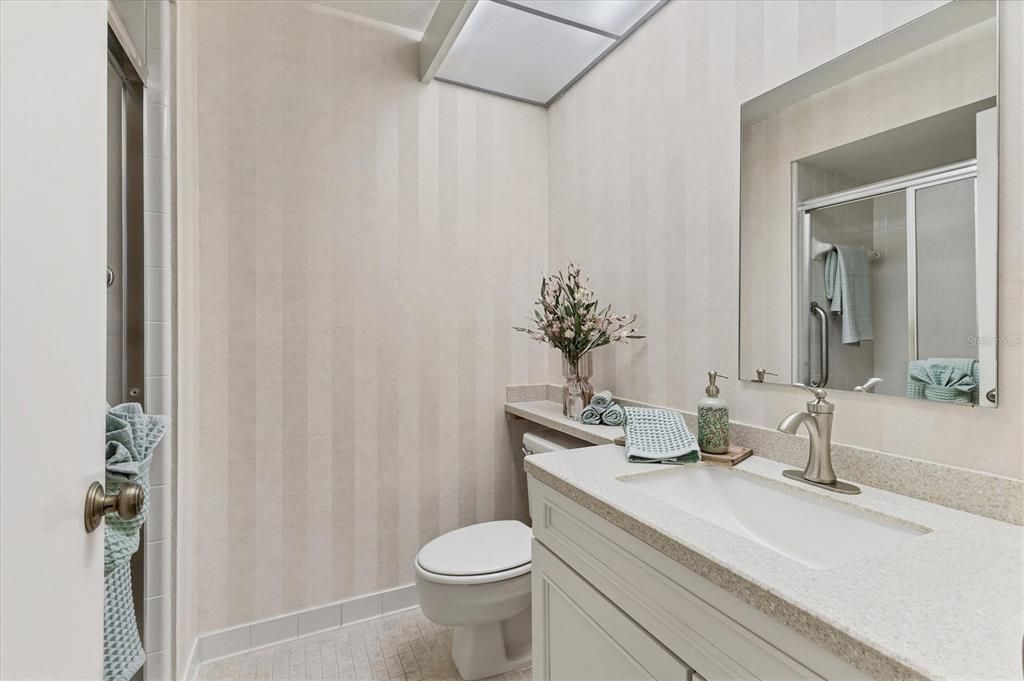 En Venta: $325,000 (2 camas, 2 baños, 1913 Pies cuadrados)